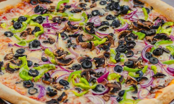 La Piazza Pizzeria Image
