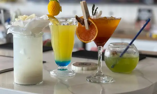 Hannah's Bar N' Grill Image