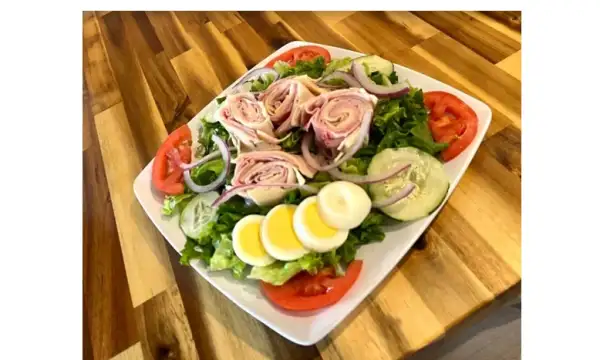 Ren's Bistro Image