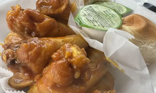 Mamas Wingz & Thingz Image