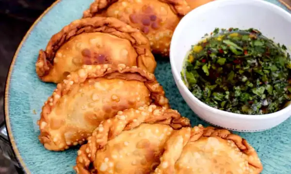 Ernie's Empanadas Cafe Image