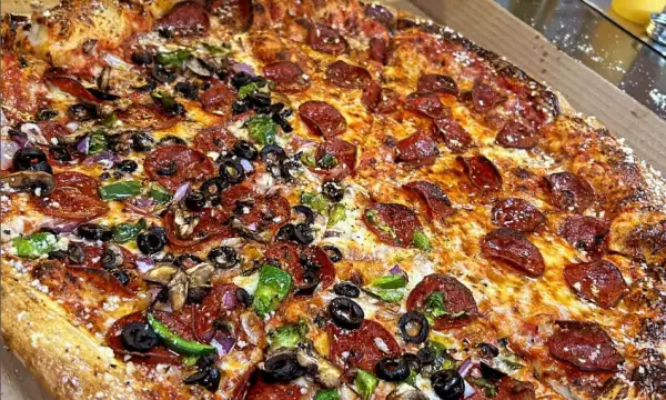 Eat-N-Out Pizza