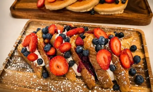 Wandering Rose Cafe and Grill Image