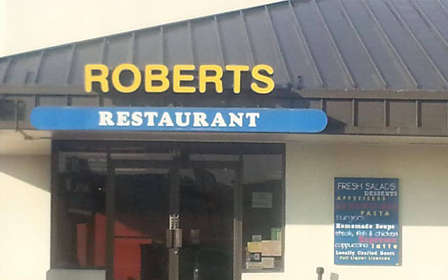 Roberts Restaurant & Deli Logo